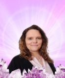 Tanja - Hellsehen mit Hilfsmittel - Tarot & Kartenlegen - Lichtarbeit - Psychologische Lebensberatung - Hellsehen & Wahrsagen