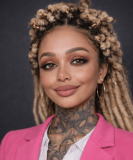 Giuliana - Hellsehen & Wahrsagen - Tarot & Kartenlegen - Zigeunerkarten - Wahrsagen - Hellsehen mit Hilfsmittel