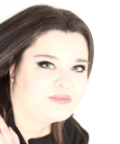 Janine Nicole - Hellsehen mit Hilfsmittel - Tarot & Kartenlegen - Astrologie & Horoskope - Hellsehen & Wahrsagen - Crowley Tarot